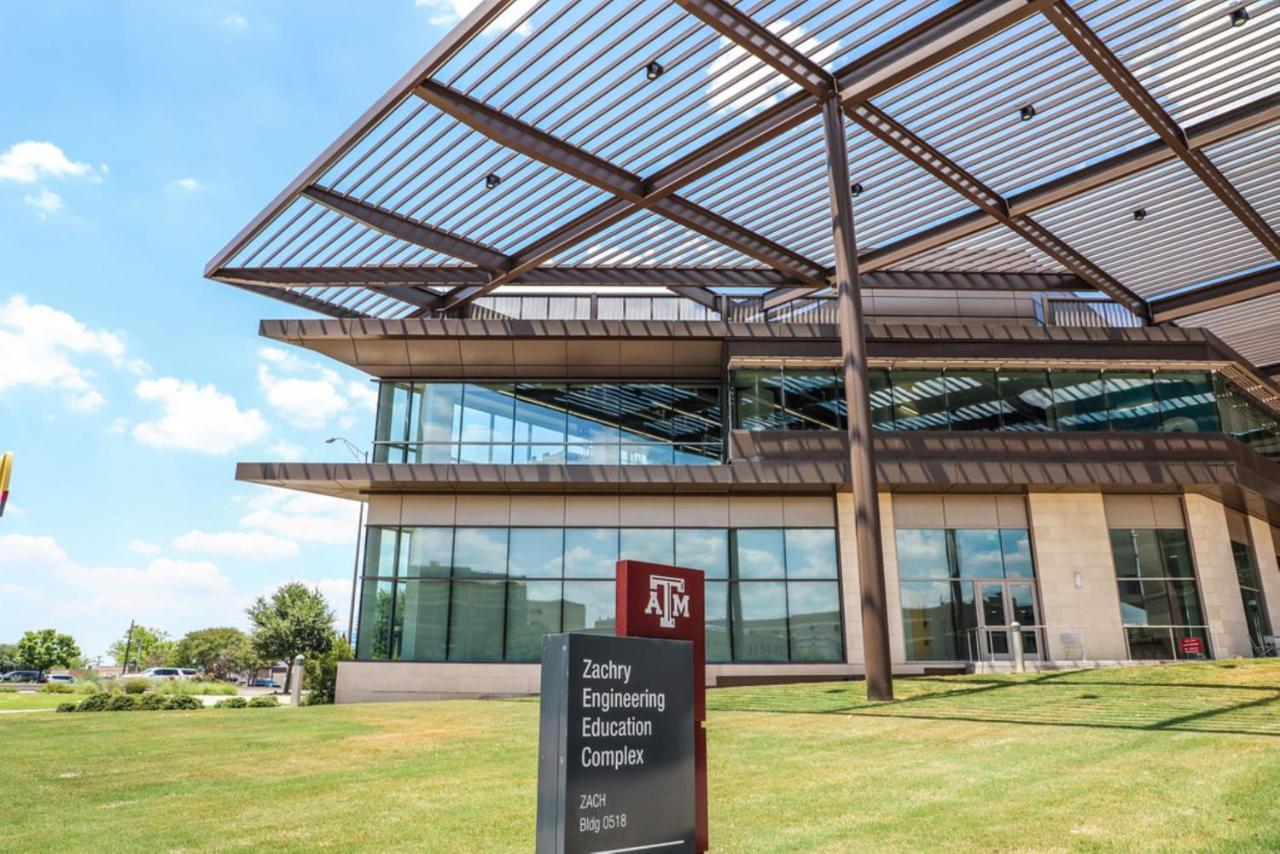Holiday Inn & Suites College Station-Aggieland By Ihg Buitenkant foto