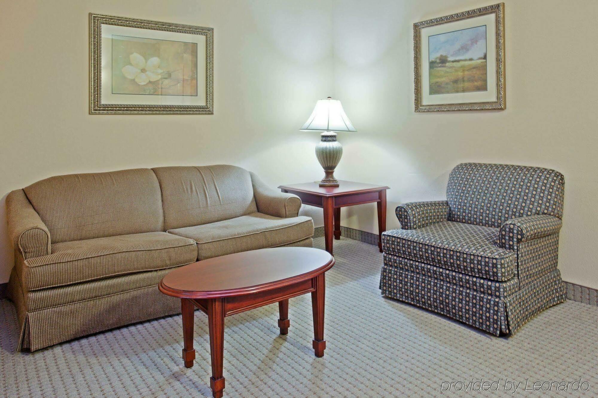 Holiday Inn & Suites College Station-Aggieland By Ihg Buitenkant foto